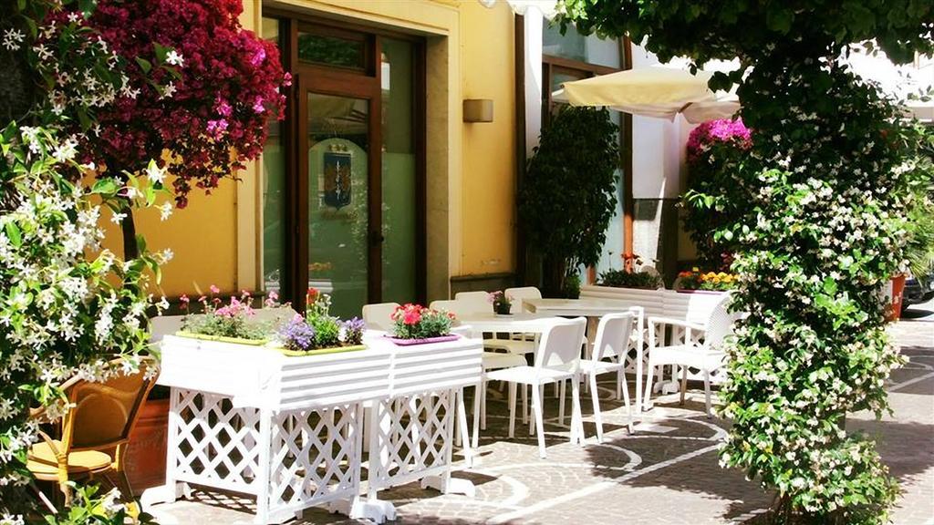 Hotel Ristorante Amitrano Pompei Ngoại thất bức ảnh